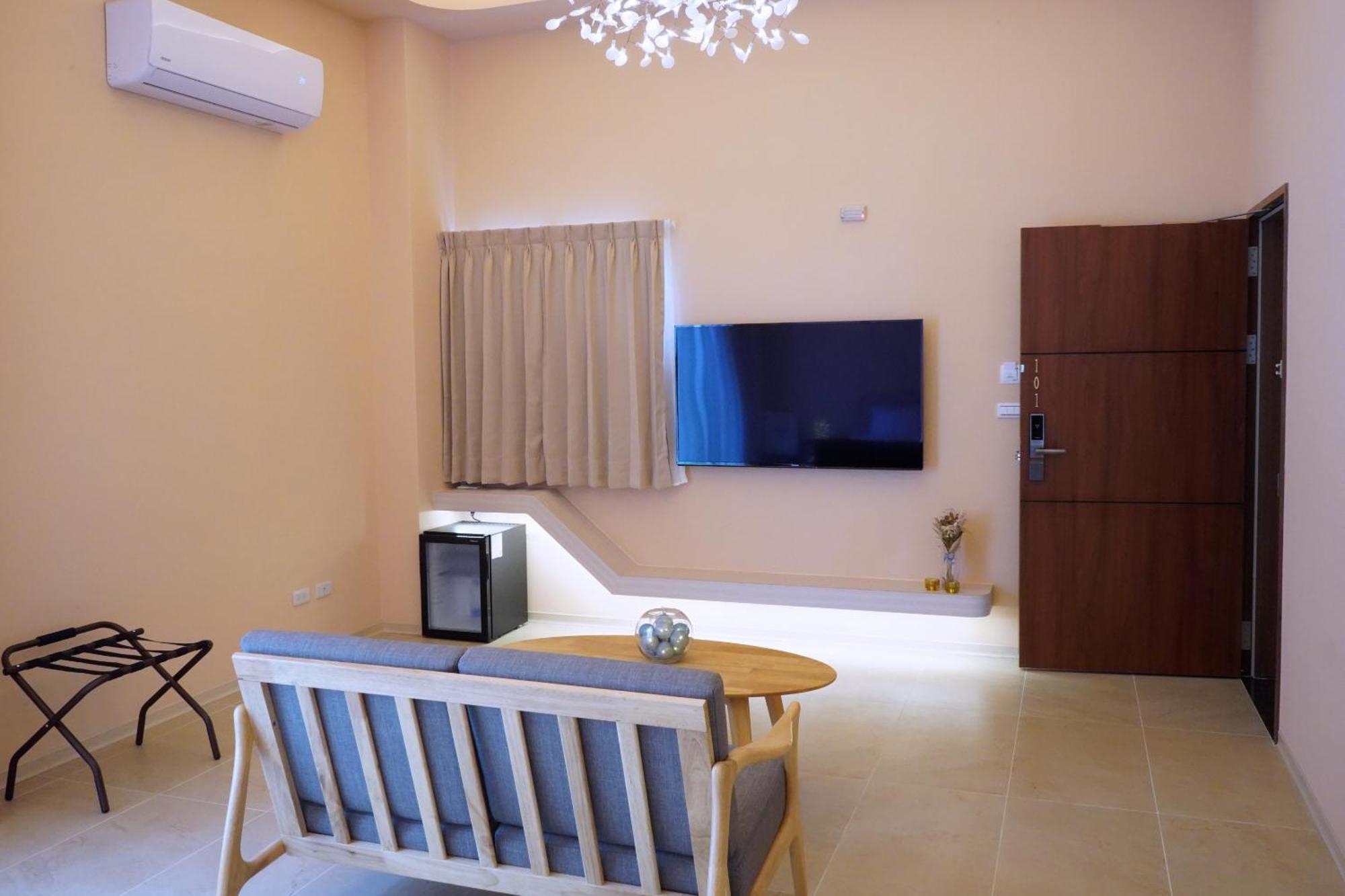 Little Piggy B&B Manzhou Exterior photo